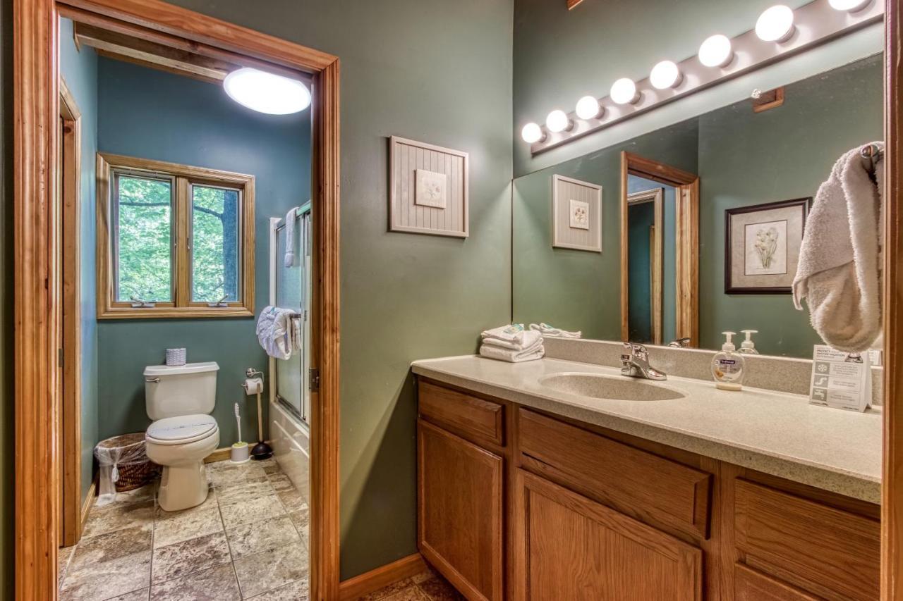 Mountain Lake Lodge, Hot Tub, Theater Room, 1089 Free Tickets Each Paid Day, Dollywood And More Sevierville Bagian luar foto