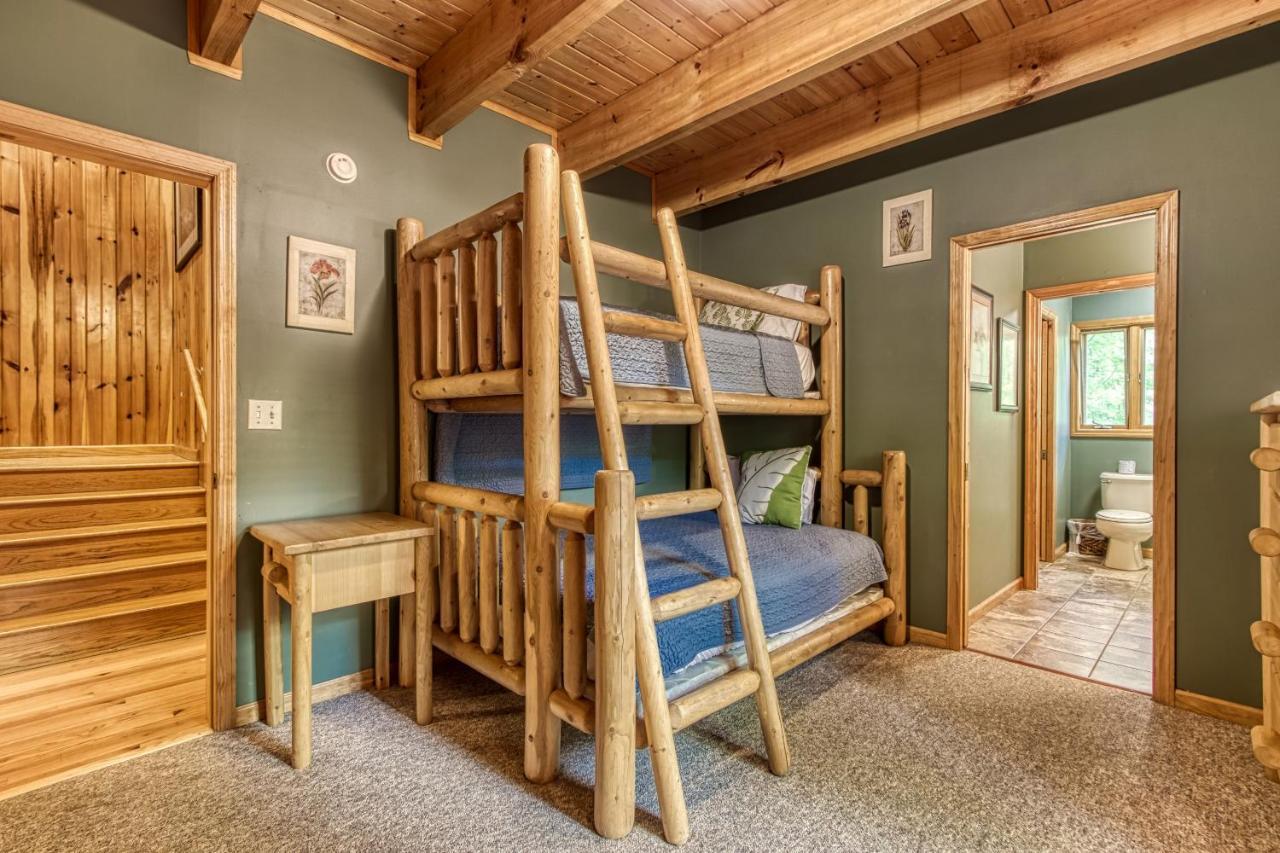 Mountain Lake Lodge, Hot Tub, Theater Room, 1089 Free Tickets Each Paid Day, Dollywood And More Sevierville Bagian luar foto